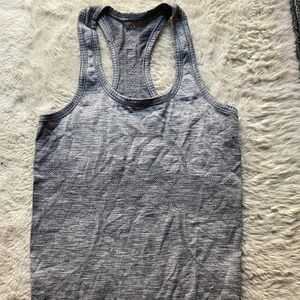 Lululemon razorback